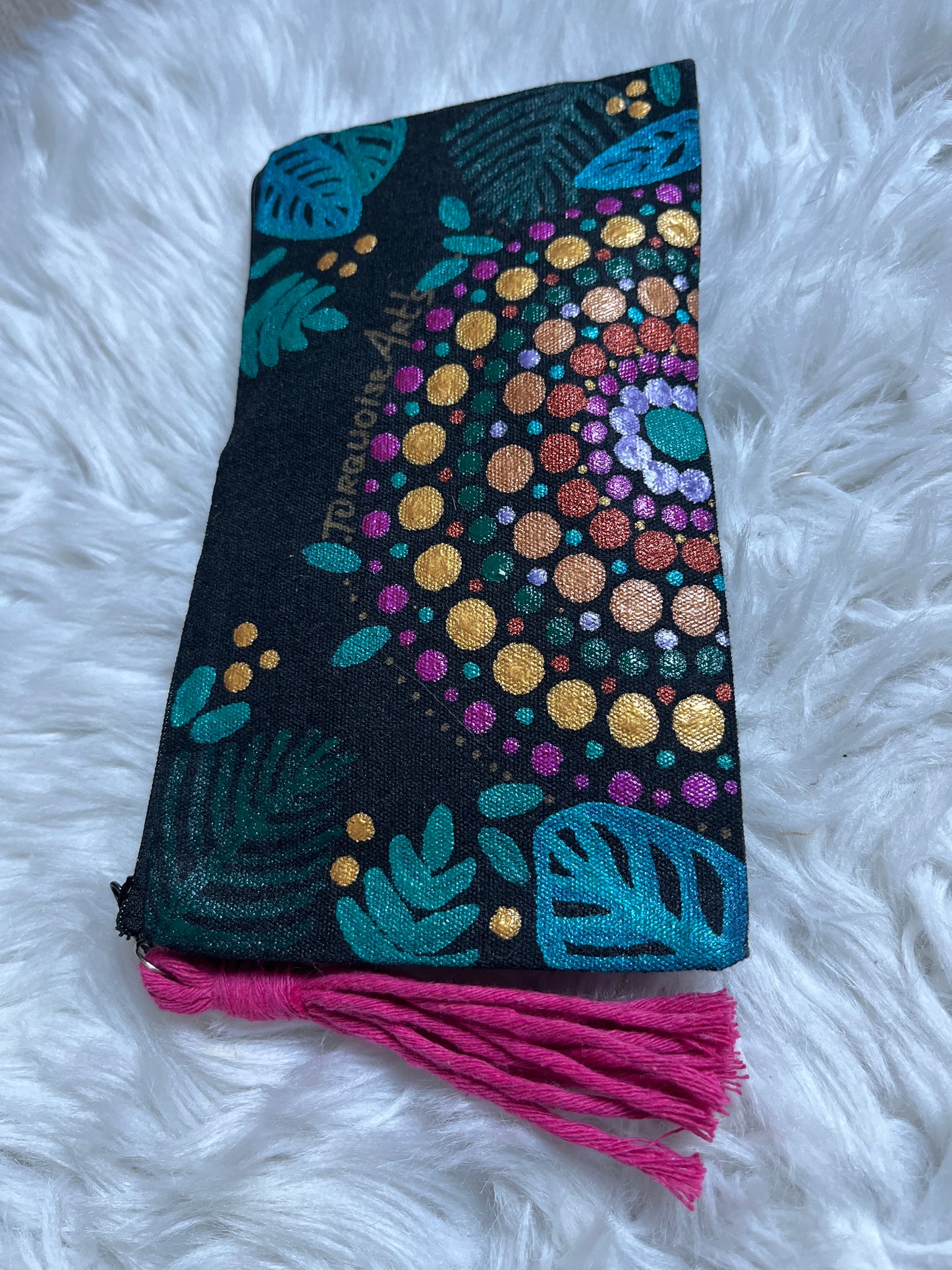 Trousse mandala ,pompon rose fuchsia,pièce unique