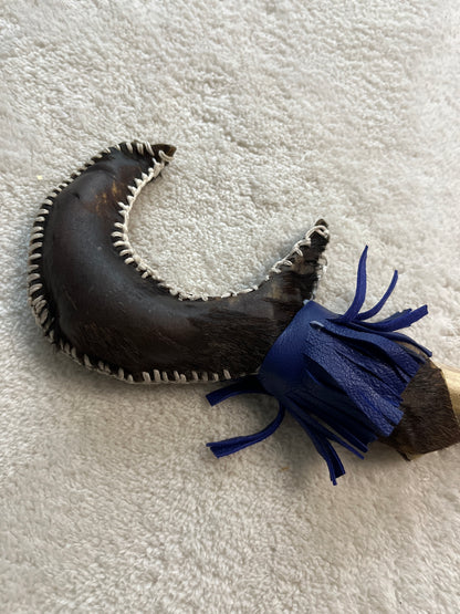 Hochet chamanique lune en buffle