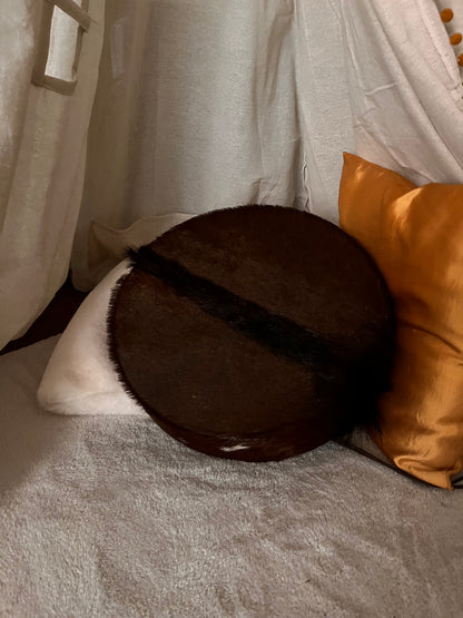 Tambour de cérémonie en peau de Bouc